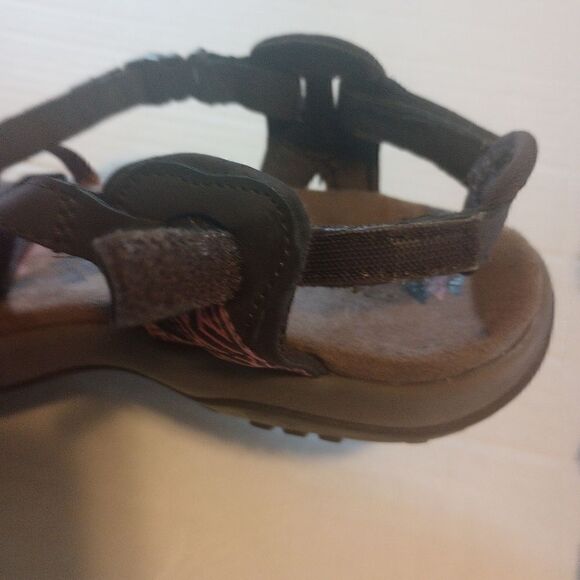 Skechers memory foam strappy leather sandals with Velcro and buckle - Picture 11 of 12